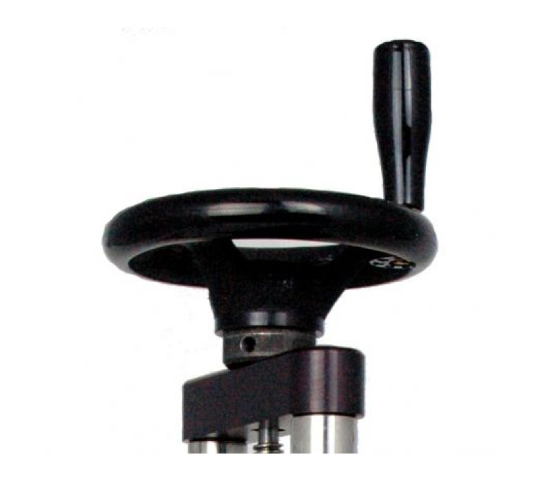 <b>Turning wheel</b>:<br>Used to adjust the distance<b>