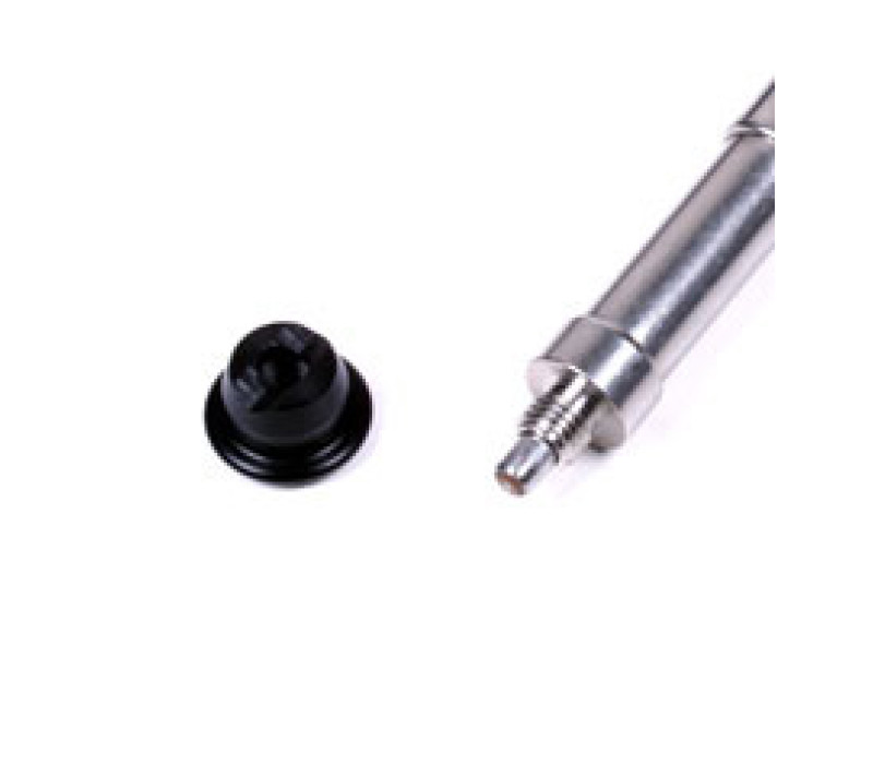 <b>Removable V-Groove Ring</b><br><br>The V-Groove ring can be removed to allow pin-point measurement on complex shapes.