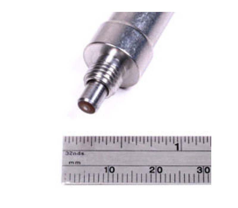 <b>Removable V-Groove Ring</b><br><br>The V-Groove ring can be removed to allow pin-point measurement on complex shapes.