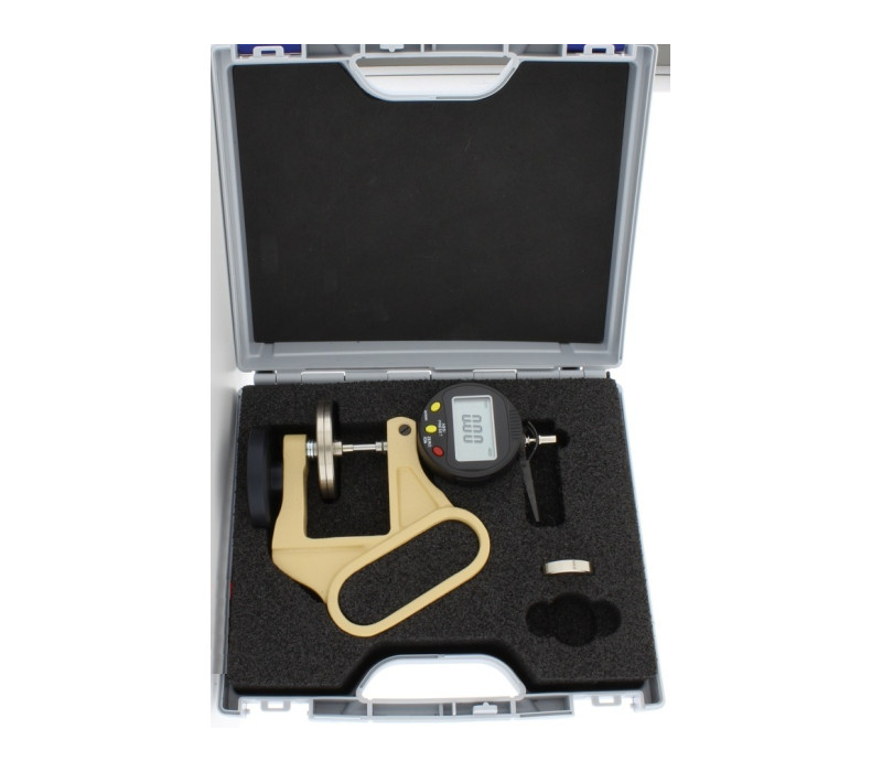 J-40 with optional J-40-Foam fitted Protection Case