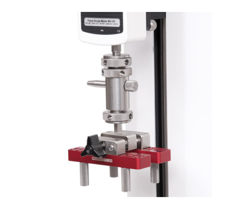 The quick-change eye end adapters allow for simple grip removal / installation, and also prevent rotation.