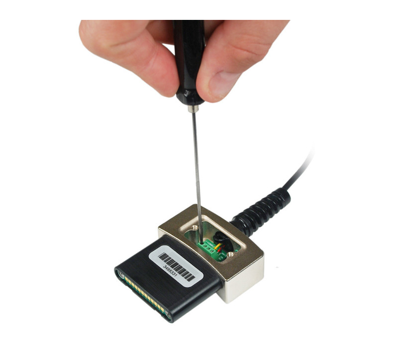 Sensor leads can be connected to a screw terminal block.