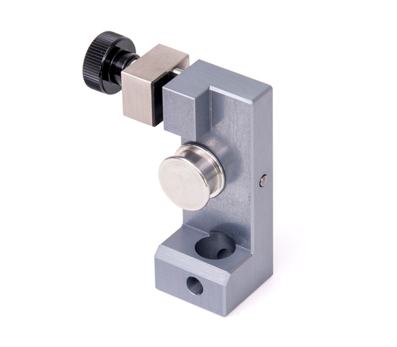 G1103 Wire / Rope Grip with bollard / capstan design. The vice supports rubber jaw faces.