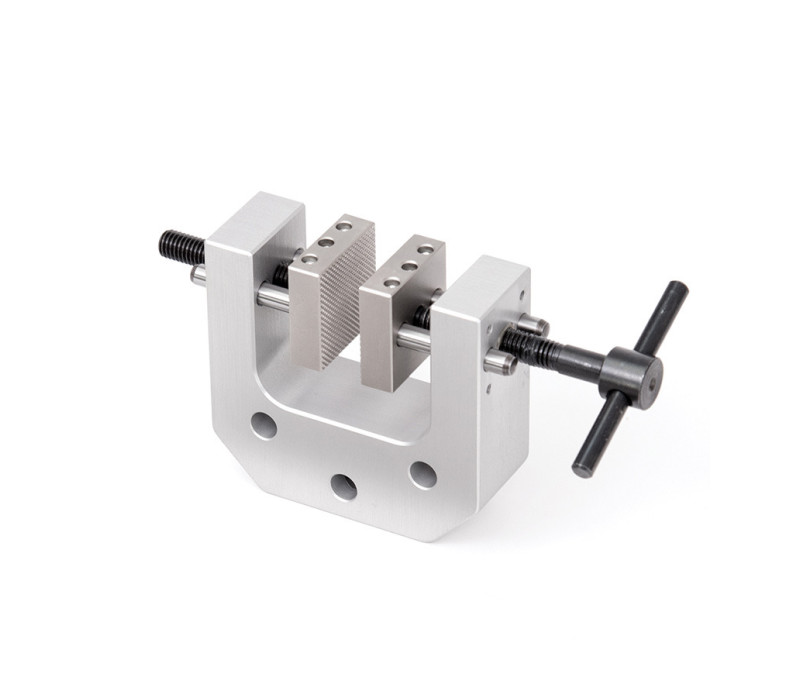 G1101 is a universal solution for pull and tensile testing of a wide range of sample materials and sizes.
