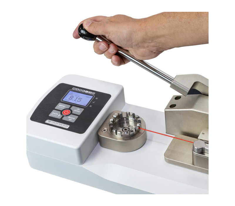 WT-205 equiped with an ergonomic lever to easily apply force and release the sample.