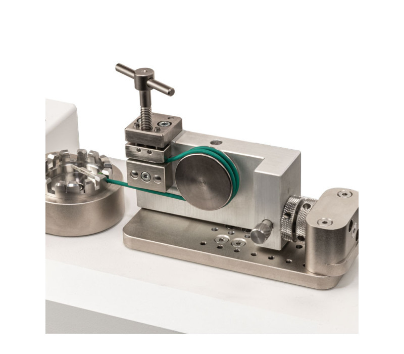 AC1134 Optional Bollard grip assembly. Secures the free end of the sample via a bollard and vise. Based on the model G1102 grip.